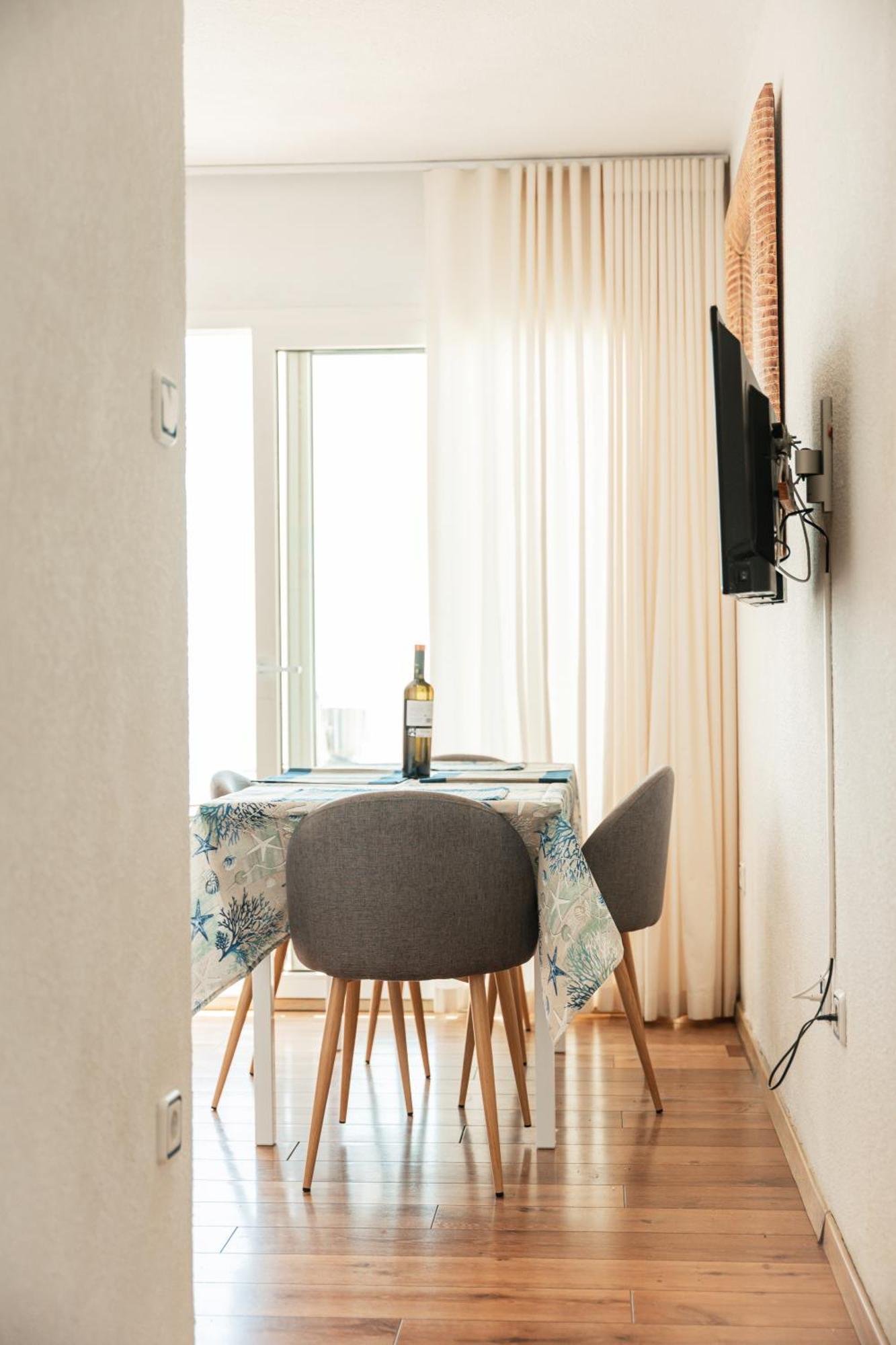 Santa Llucia Apartaments Ρόζες Εξωτερικό φωτογραφία