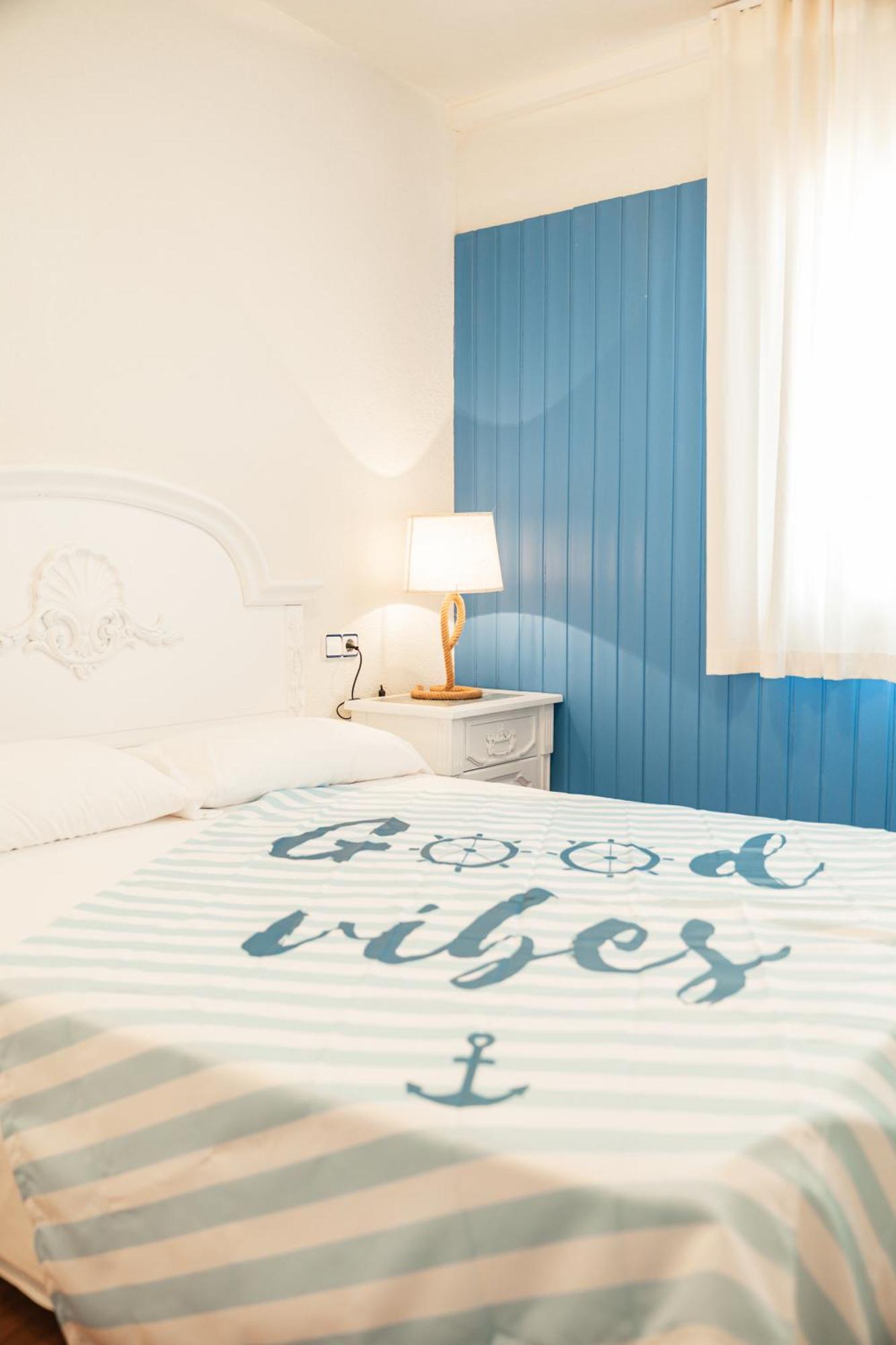 Santa Llucia Apartaments Ρόζες Εξωτερικό φωτογραφία