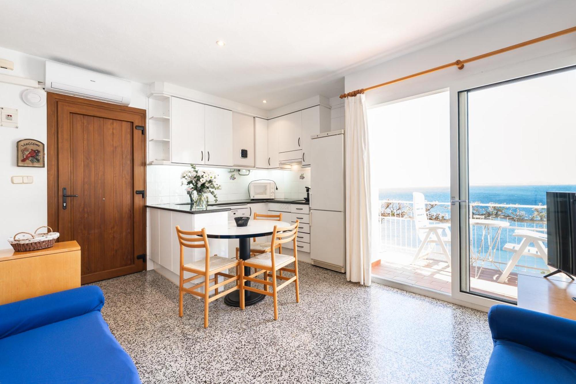 Santa Llucia Apartaments Ρόζες Εξωτερικό φωτογραφία
