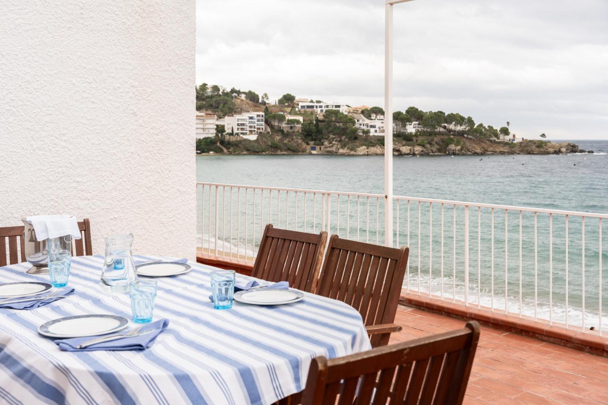 Santa Llucia Apartaments Ρόζες Εξωτερικό φωτογραφία