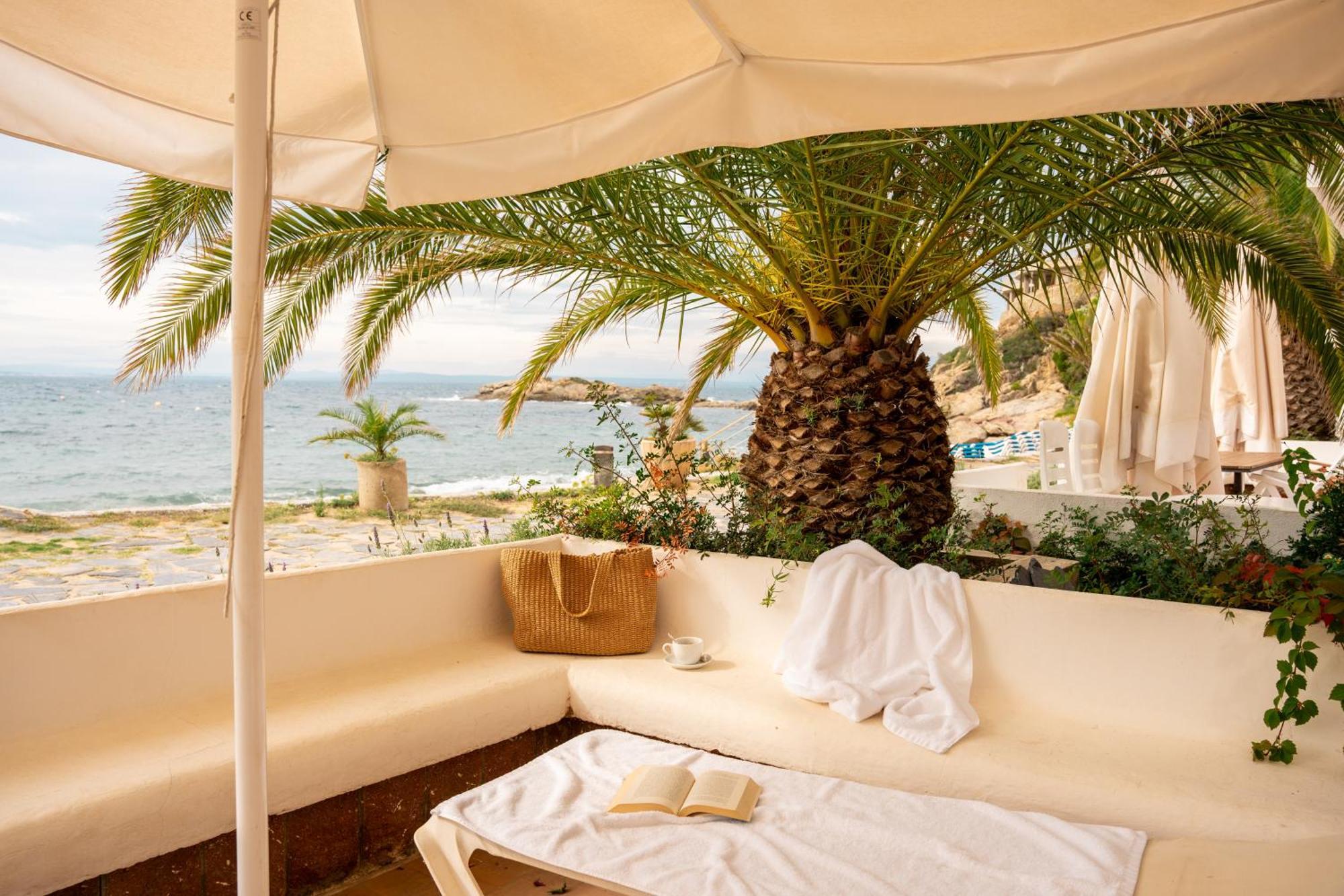 Santa Llucia Apartaments Ρόζες Εξωτερικό φωτογραφία