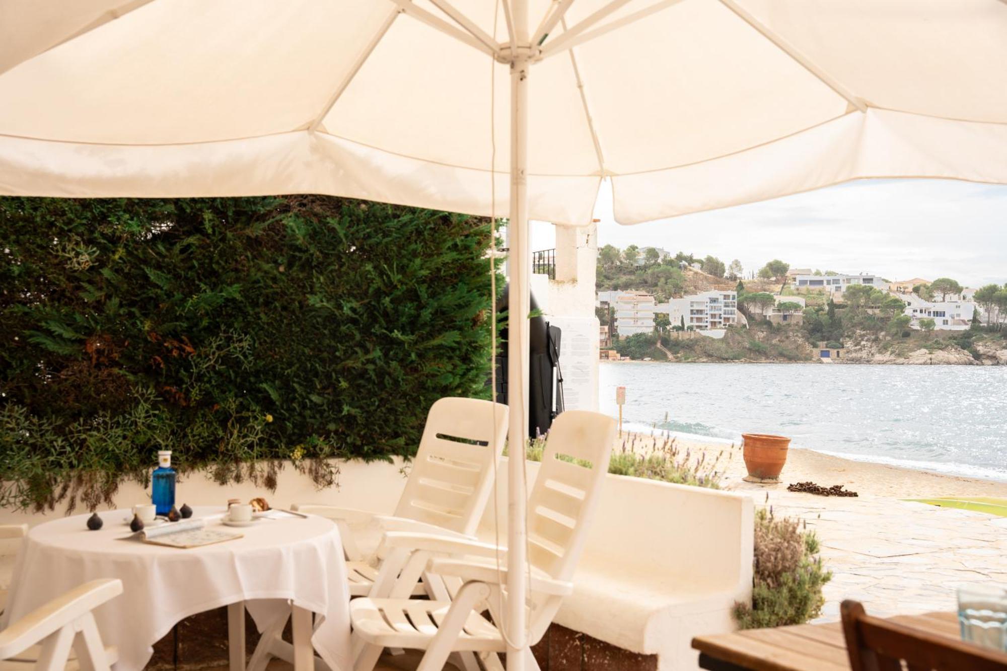 Santa Llucia Apartaments Ρόζες Εξωτερικό φωτογραφία