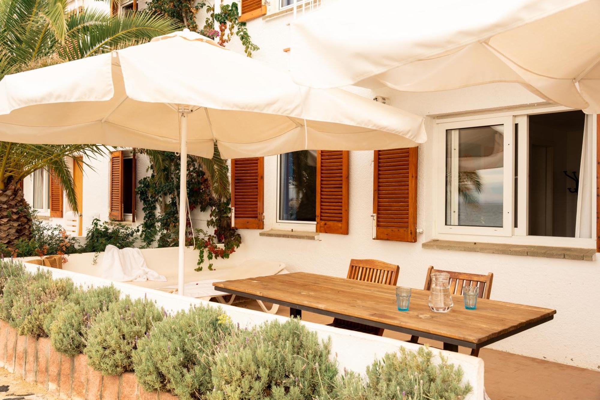Santa Llucia Apartaments Ρόζες Εξωτερικό φωτογραφία